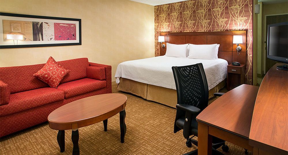 Courtyard By Marriott Indianapolis Noblesville Exterior photo